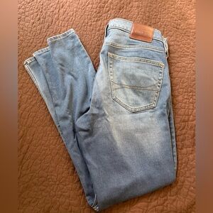 Hollister Men's Light Blue Jeans size 34x32